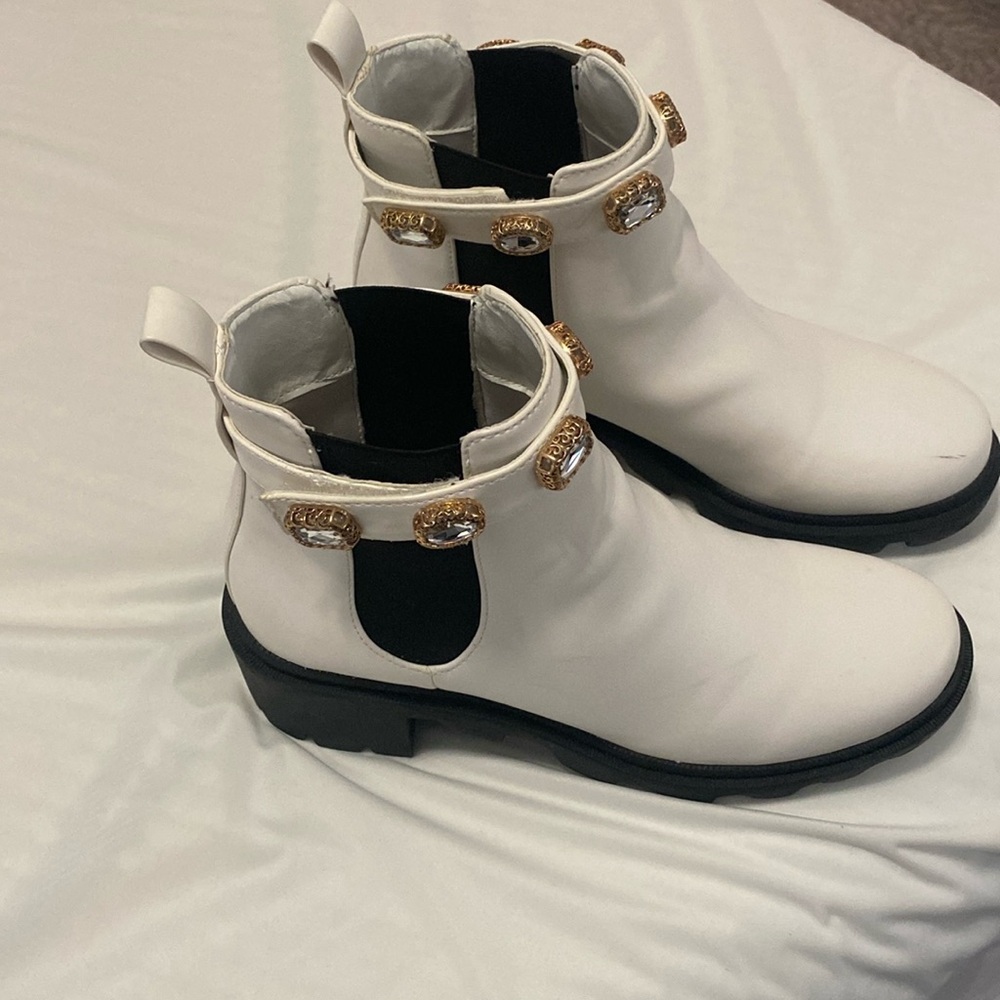 Steve Madden Boots